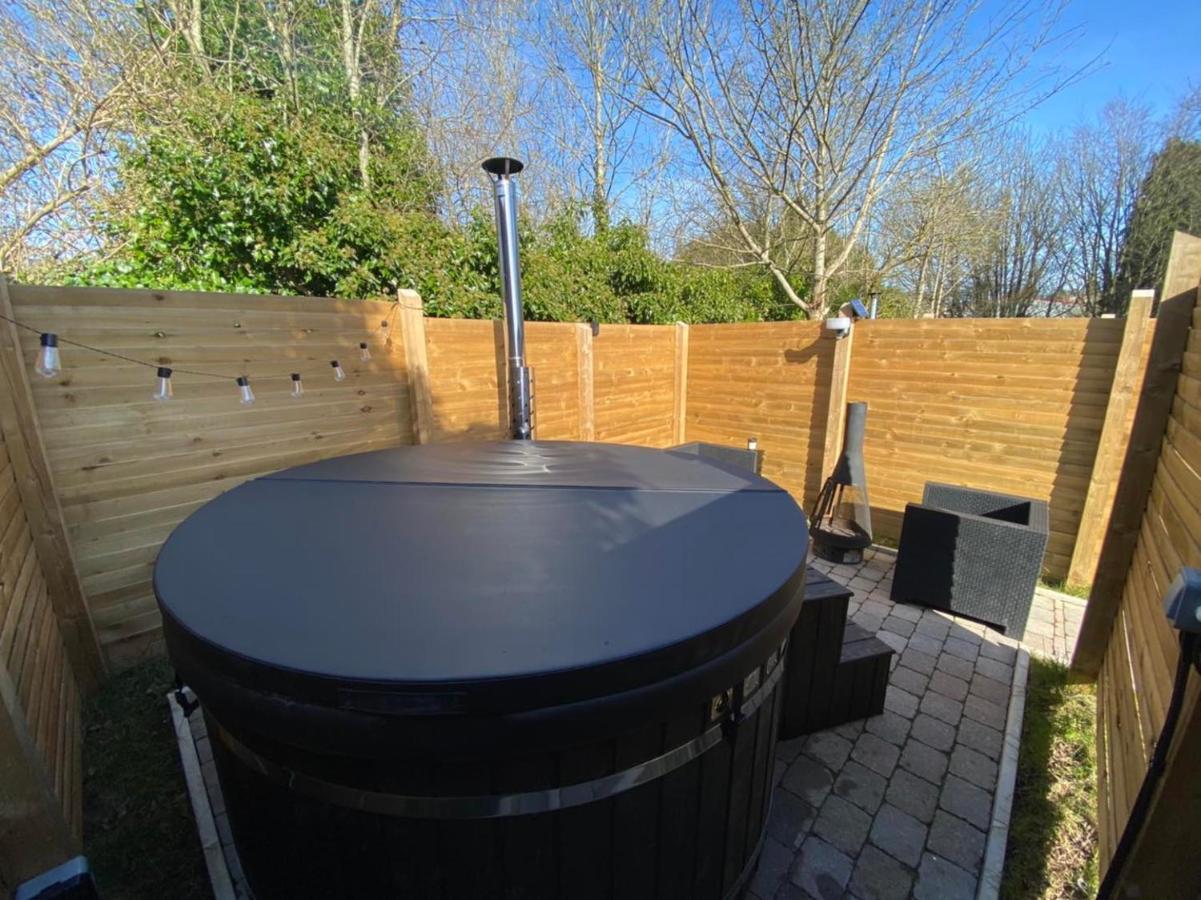 The Secret Garden - Hot Tub North Coast Stay Garvagh Exterior photo