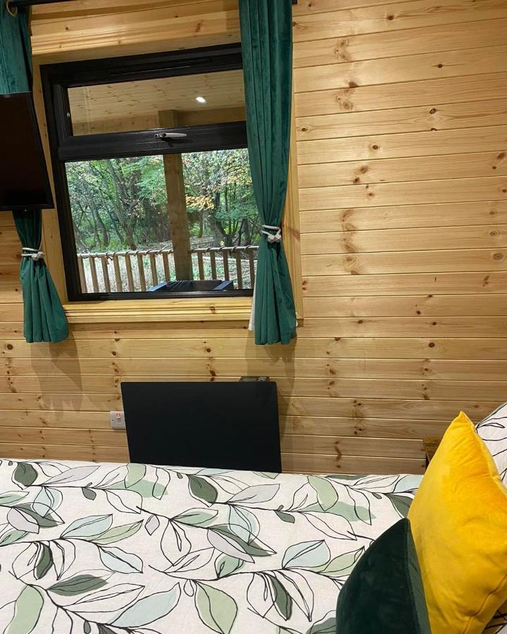 The Secret Garden - Hot Tub North Coast Stay Garvagh Exterior photo