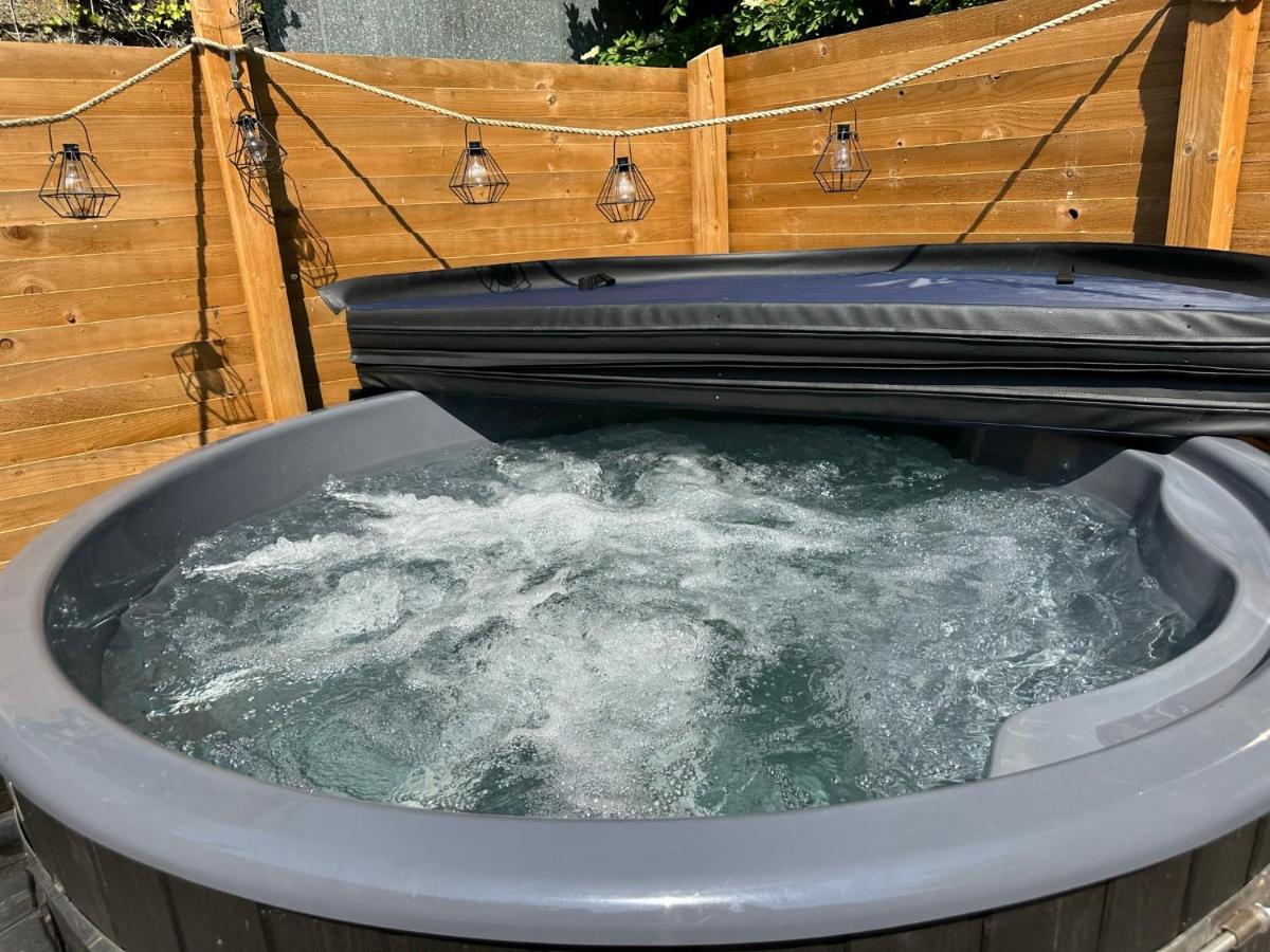The Secret Garden - Hot Tub North Coast Stay Garvagh Exterior photo